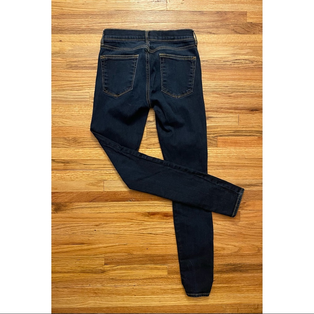 NWOT Gap Dark Wash “Legging Jean” Skinny Jean, Size 25R